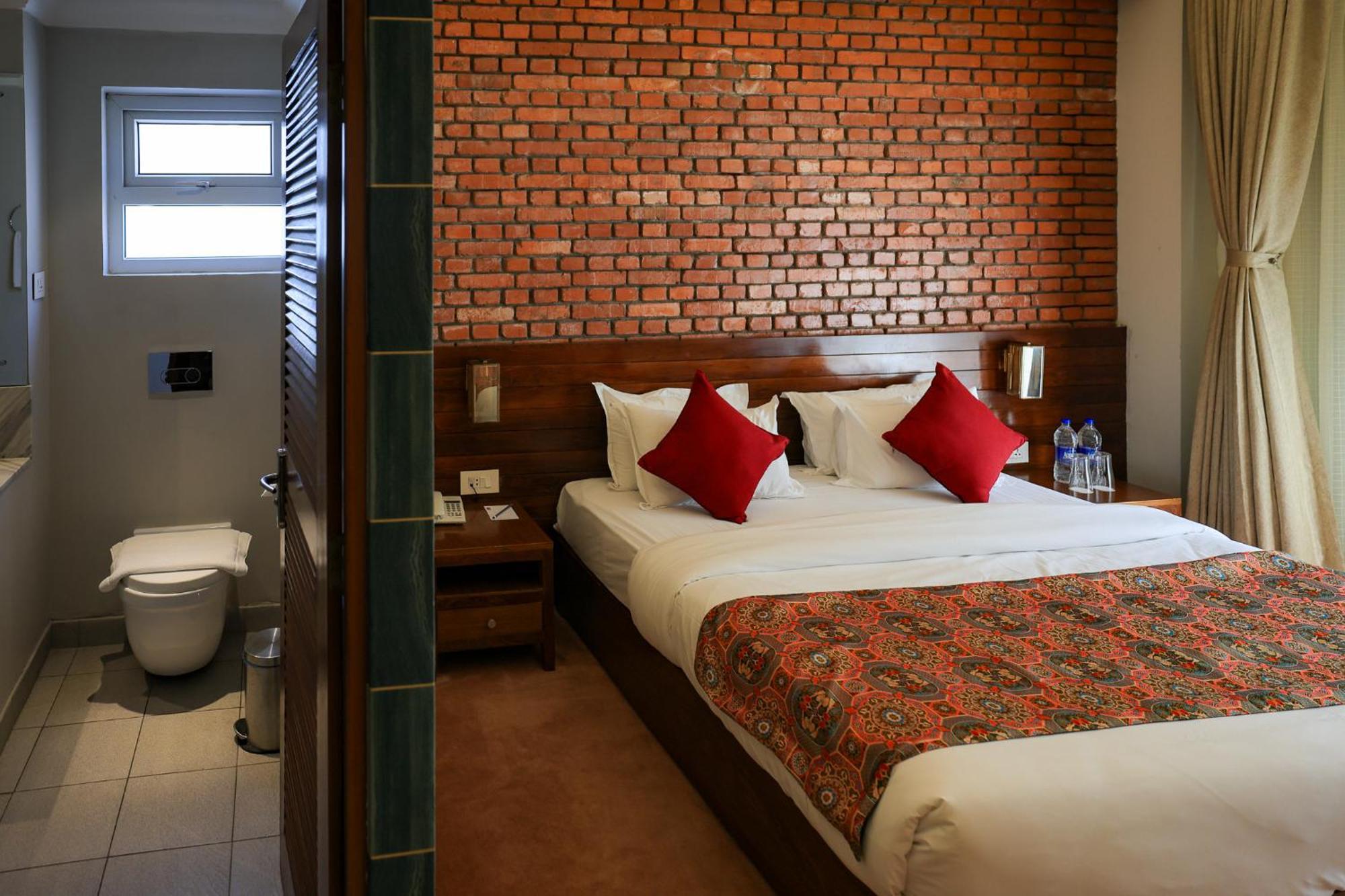Dolmaling Hotel 4*
